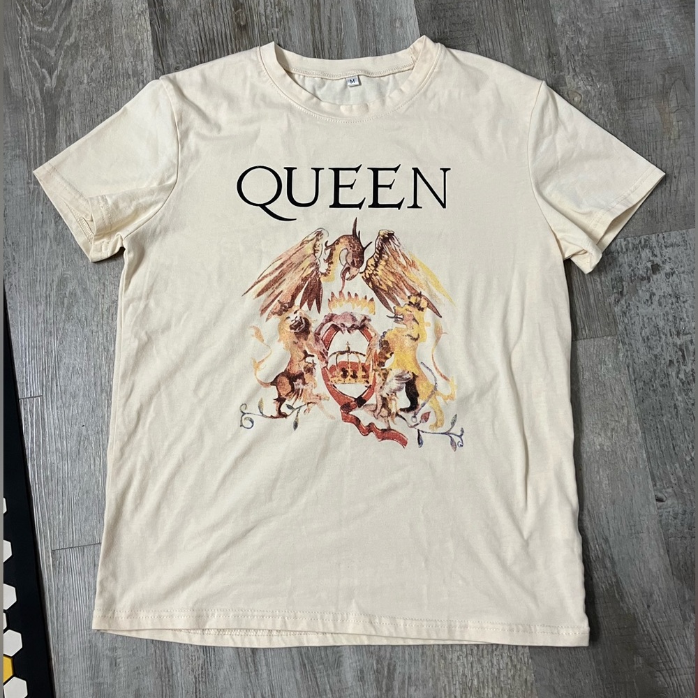Queen Tee